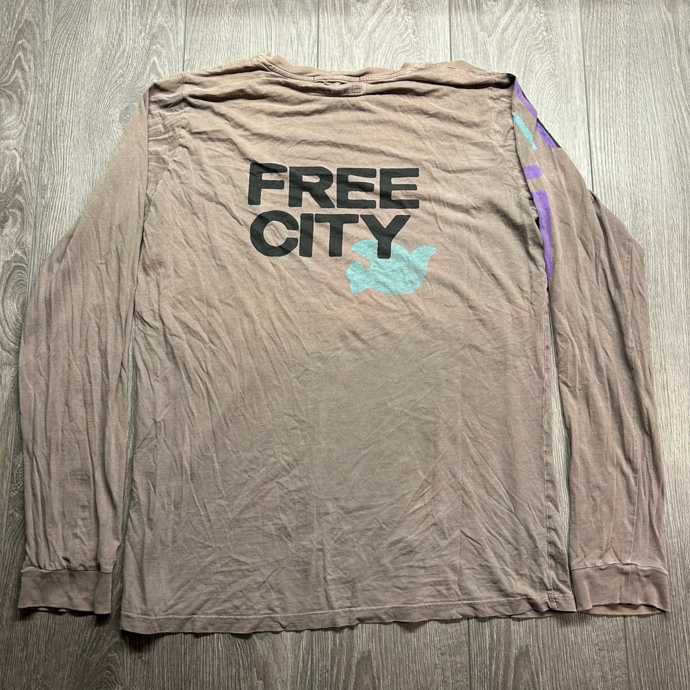 Free City Life Nature Love Long Sleeve T-Shirt Brown XL Dove Graphic